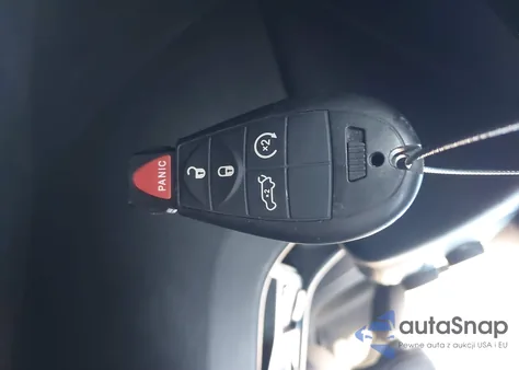 2019 Jeep Cherokee Latitude Fwd from USA, damaged, VIN 1C4PJLCB6KD220829